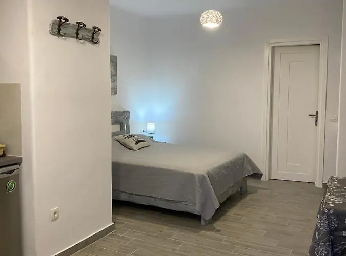 Apartment Petran Fira (Santorini)