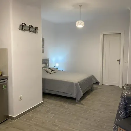 Apartment Petran Fira (Santorini)