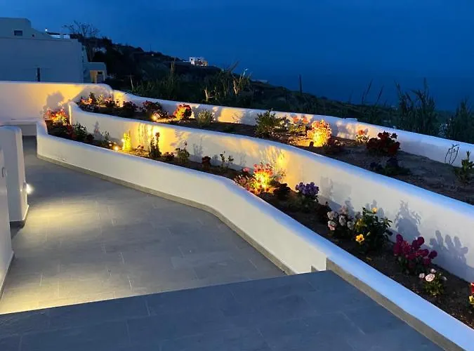 Petran * Fira (Santorini)