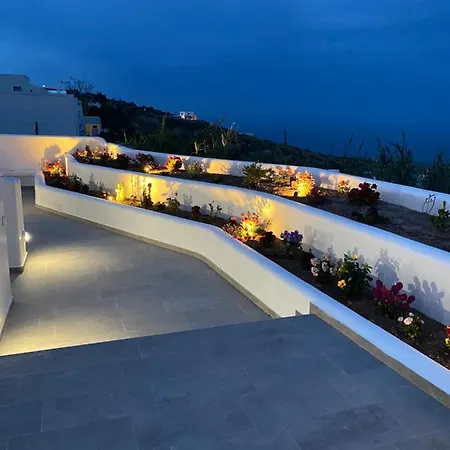 Petran * Fira (Santorini)